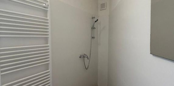 Pronájem bytu 1+kk 26 m2 - Fotografie 2
