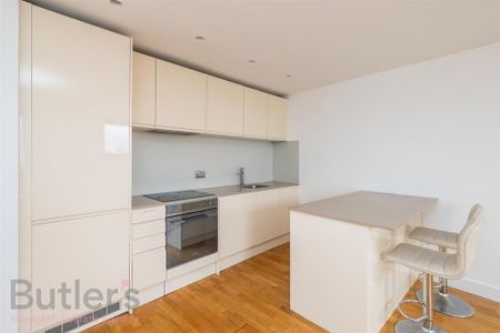 2 bedroom flat to rent - Photo 4