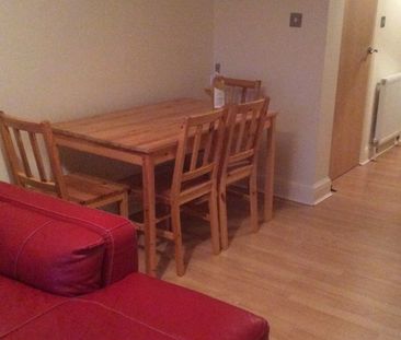 1 Bed Flat, Princess Lodge, LU1 - Photo 2