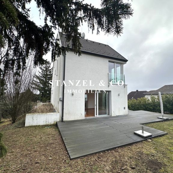 SONNIGES HAUS AM HEUBERG MIT SÜDWESTGARTEN & TRAUMBLICK - Photo 1