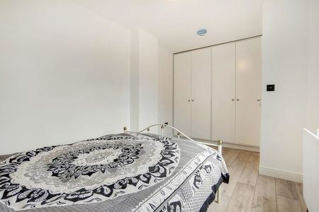 1 Bed Flat, Virginia Walk, SW2 - Photo 4