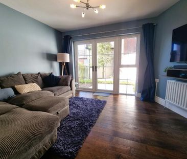 6 Lady Wallace Walk, Lisburn, BT28 3GY - Photo 2