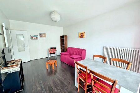 Location Appartement 4 pièces Meublé 73m² HEROUVILLE ST CLAIR 14200 - Photo 2