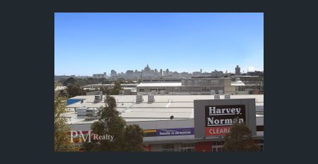 Spacious Living in the Heart of Mascot with City Views - Photo 4