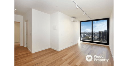 The Best of Melbourne Living in a Stunning Location - Photo 2