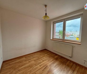 Pronájem bytu 3+1 80 m2 - Fotografie 2