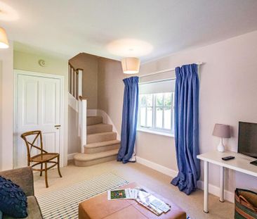 2 bedroom semi-detached house to rent - Photo 2