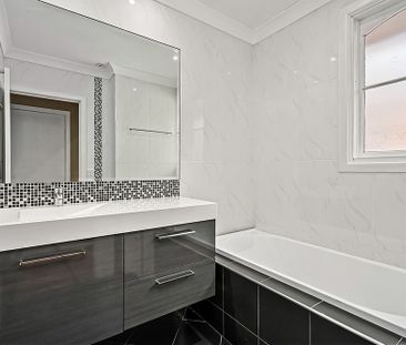 12 Singleton Road, Balwyn North VIC 3104 - House For Rent | Domain - Photo 6