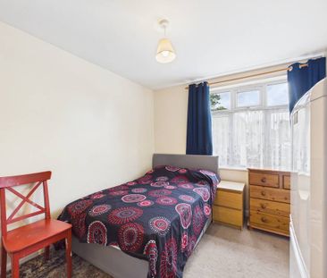 1 bedroom sharedAccommodation in Albert Street, Slough - Photo 1