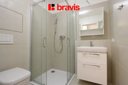 Pronájem bytu 1+kk, ulice Poříčí, Brno - Pisárky, rezidence Riverside, balkon, sklep, parkování, zařízený - Фото 4