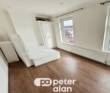 4 bedroom property to rent - Photo 3