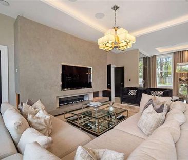 Earlswood Court, Leafy Lane, Solihull, B94 - Photo 1