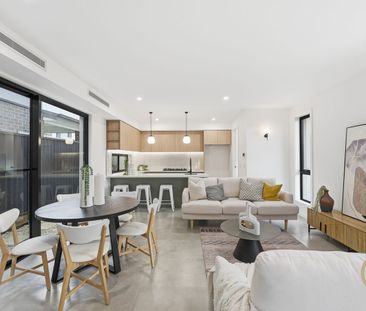 Fresh, Modern & Made for Family Living in Werrington - Photo 3