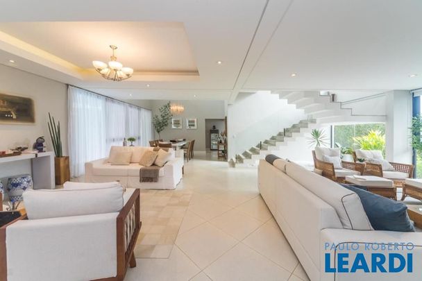 Casa Em Condomínio - Foto 1