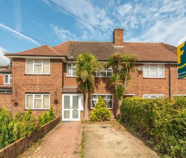 3 bedroom semi-detached house to rent - Photo 2