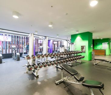 Sensational space in The Quays - Photo 4