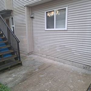 Family Dwelling, 3bd, 1bath, Utilities, Own Laundry - Photo 3