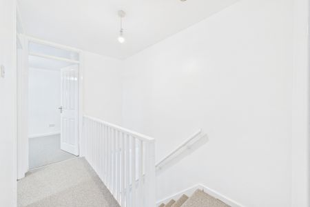 62 Raeburn Road, S14 - Photo 5
