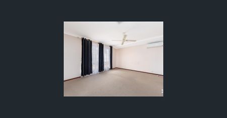 Perfect Family Home - Photo 4