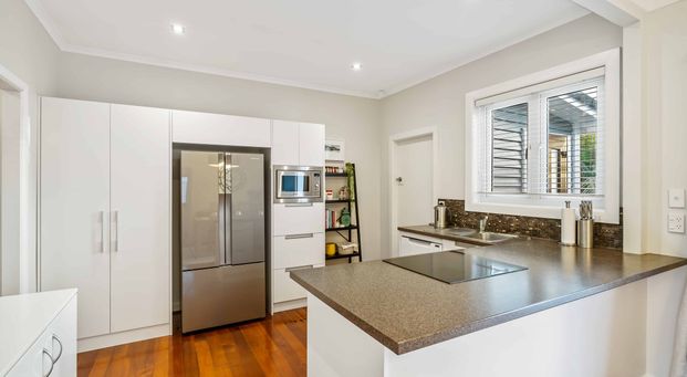 Mission Bay Lifestyle - Sunny, Stylish & Single-Level Living - Photo 1