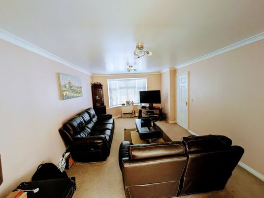 4 Bed Detached House, Chorley Way, CV6 - Photo 1