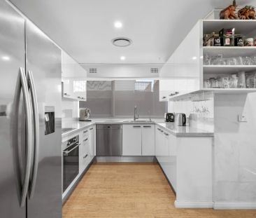 Luxury, Space, and Versatility - The Perfect Family Home in Bradbury - Photo 5