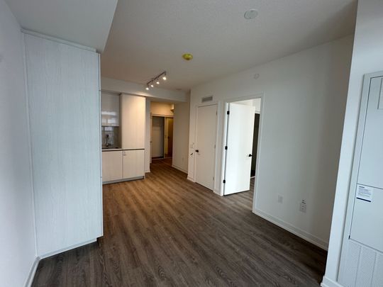For Lease - 8 Interchange Way Unit# 4215, Vaughan, Ontario - Photo 1