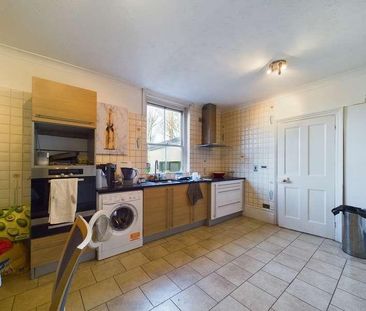 Wincheap, Canterbury, Kent, CT1 - Photo 4