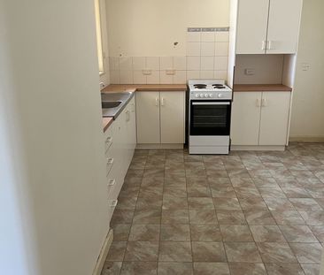 Cosy 3 x 1 Duplex Home - Photo 4