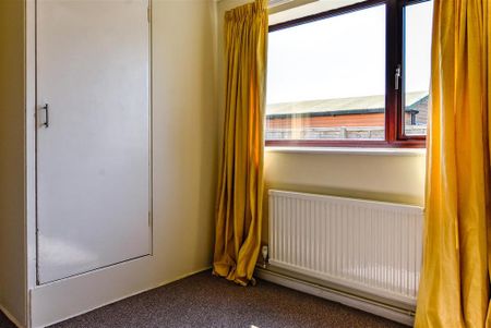 2 bedroom detached bungalow to rent - Photo 5