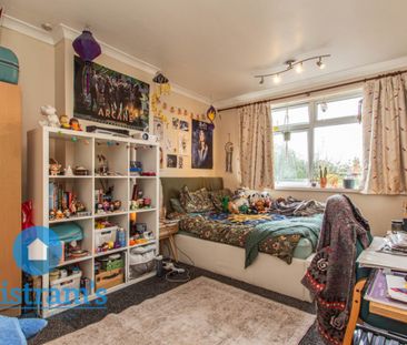4 bed Detached House for Rent - Photo 6