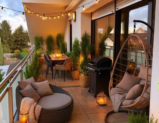 Erstbezug nach Renovierung, 128 m², 3 Zimmer mit Balkon, Aufzug, - Foto 1