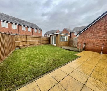 3 bedroom semi-detached house to rent - Photo 5