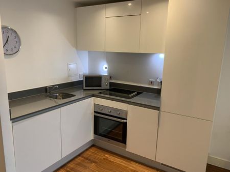 1 bedroom flat to rent - Photo 2