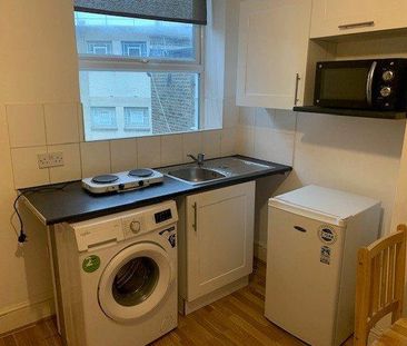 Studio to rent - Photo 3