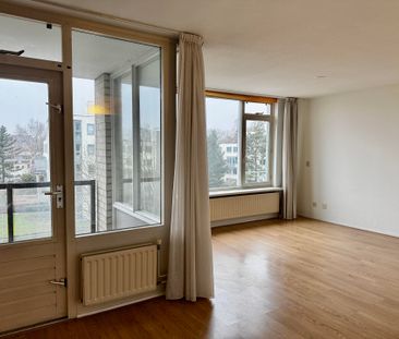 Te huur: Appartement Aartsbisschop Romerostraat in Utrecht - Photo 2