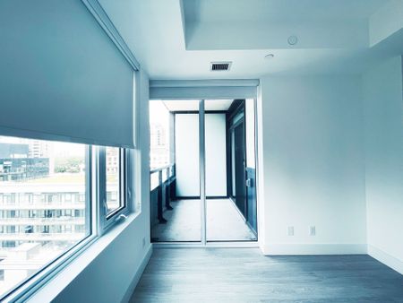 For Lease - 6 Greenbriar Road Unit# 906, Toronto, Ontario - Photo 2