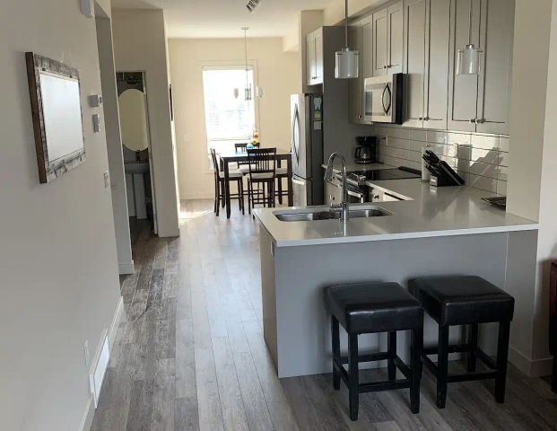 Townhome available immediately — 2 Bedrooms Townhouse - Photo 1