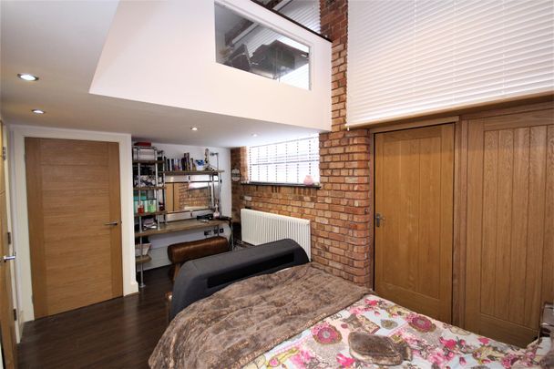 Mint Drive, Jewellery Quarter, B18 6EB - Photo 1