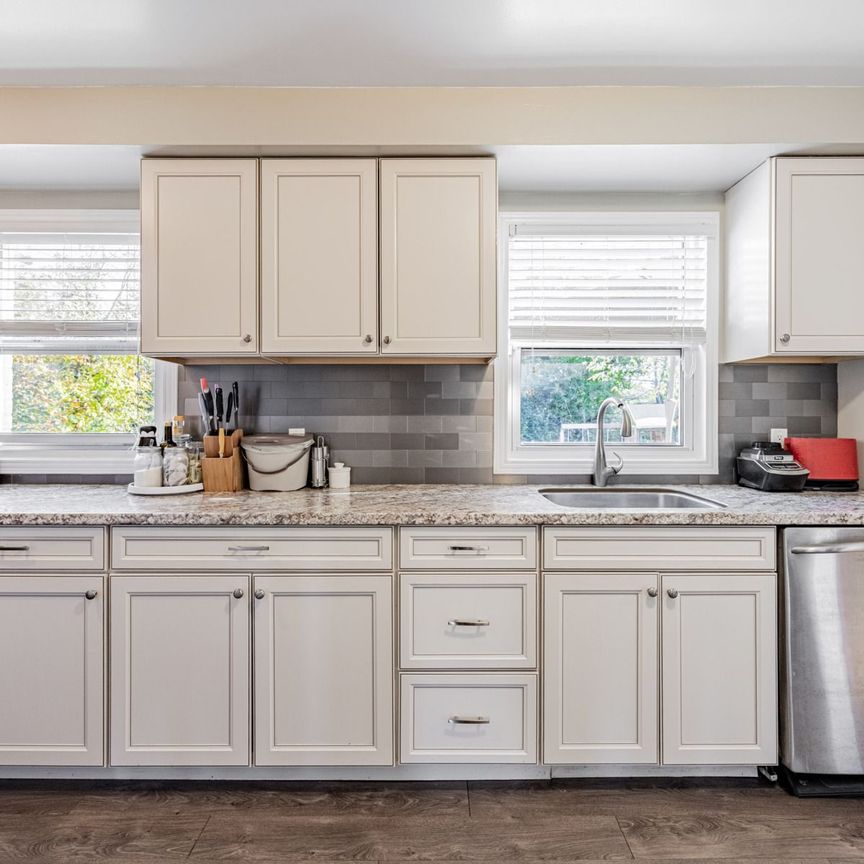 For Lease - 117 Eldomar Avenue, Brampton, Ontario - Photo 1