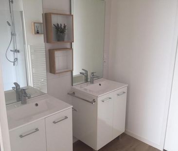 Location Appartement 3 pièces 79m² POITIERS 86000 - Photo 5