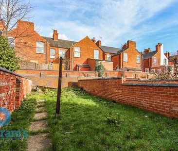 Leslie Road, Forest Fields, NG7 - Photo 1