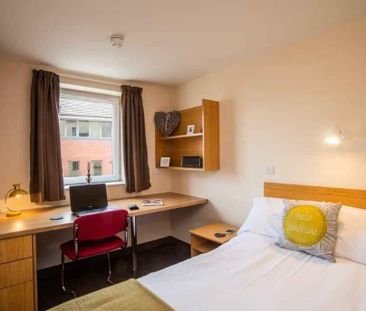 Deluxe Room - Photo 5