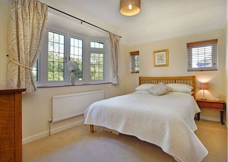 5 bedroom detached house to rent - Photo 5