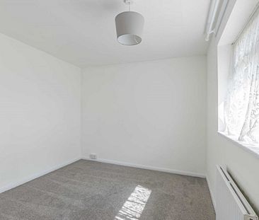 3 bed End of Terrace for rent - Photo 4