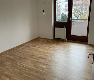 Großzügige, helle Wohung in beliebtem Karlsruher Prestigeobjekt - Foto 1