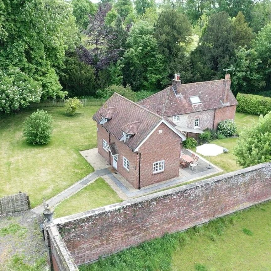 Gardeners Cottage - Photo 1