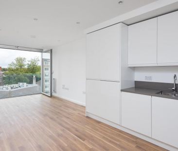 1 bedroom flat to rent - Photo 5