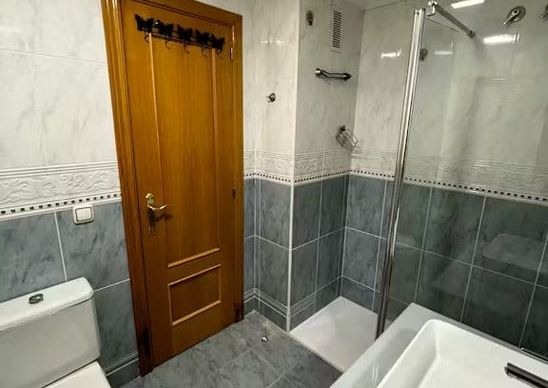 Carrer de les Roses, Manises, Valencian Community 46940