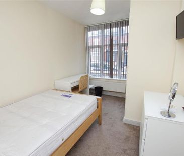 6 bedroom house to rent - Photo 4